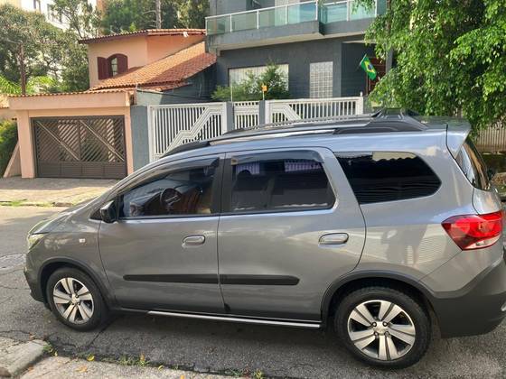 CHEVROLET SPIN 1.8 ACTIV 8V FLEX 4P AUTOMÁTICO